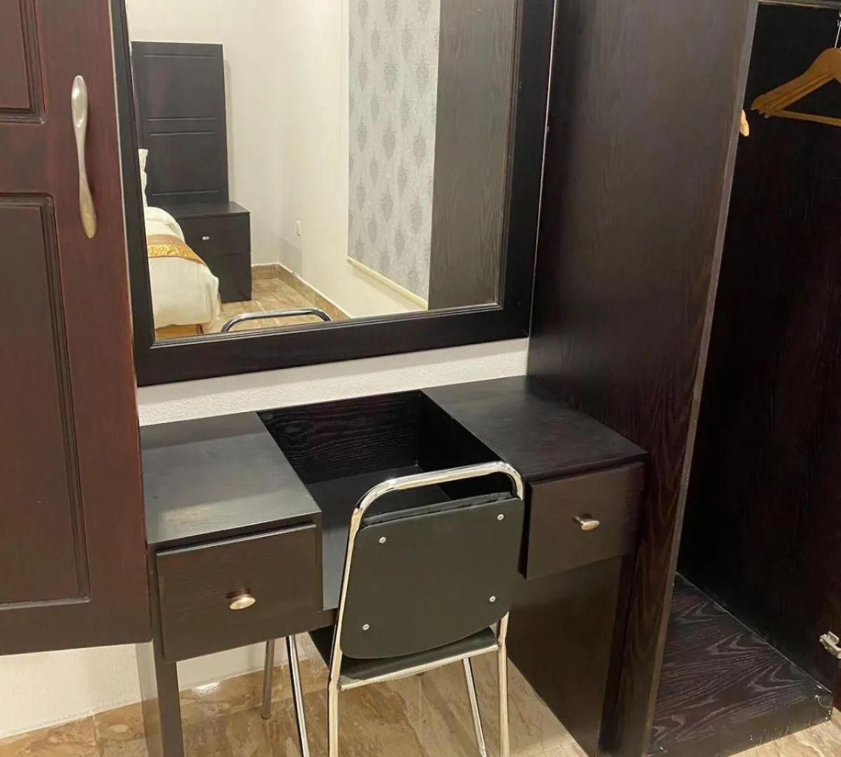 Ahla Makan Dammam 2*,  Saudi Arabia